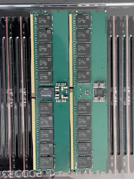 DRAM және NAND Flash жеткізілімі күшейеді: сатушылардың жаппай қор жинауы, DDR жадының бағасы жоғарылау цикліне енеді
